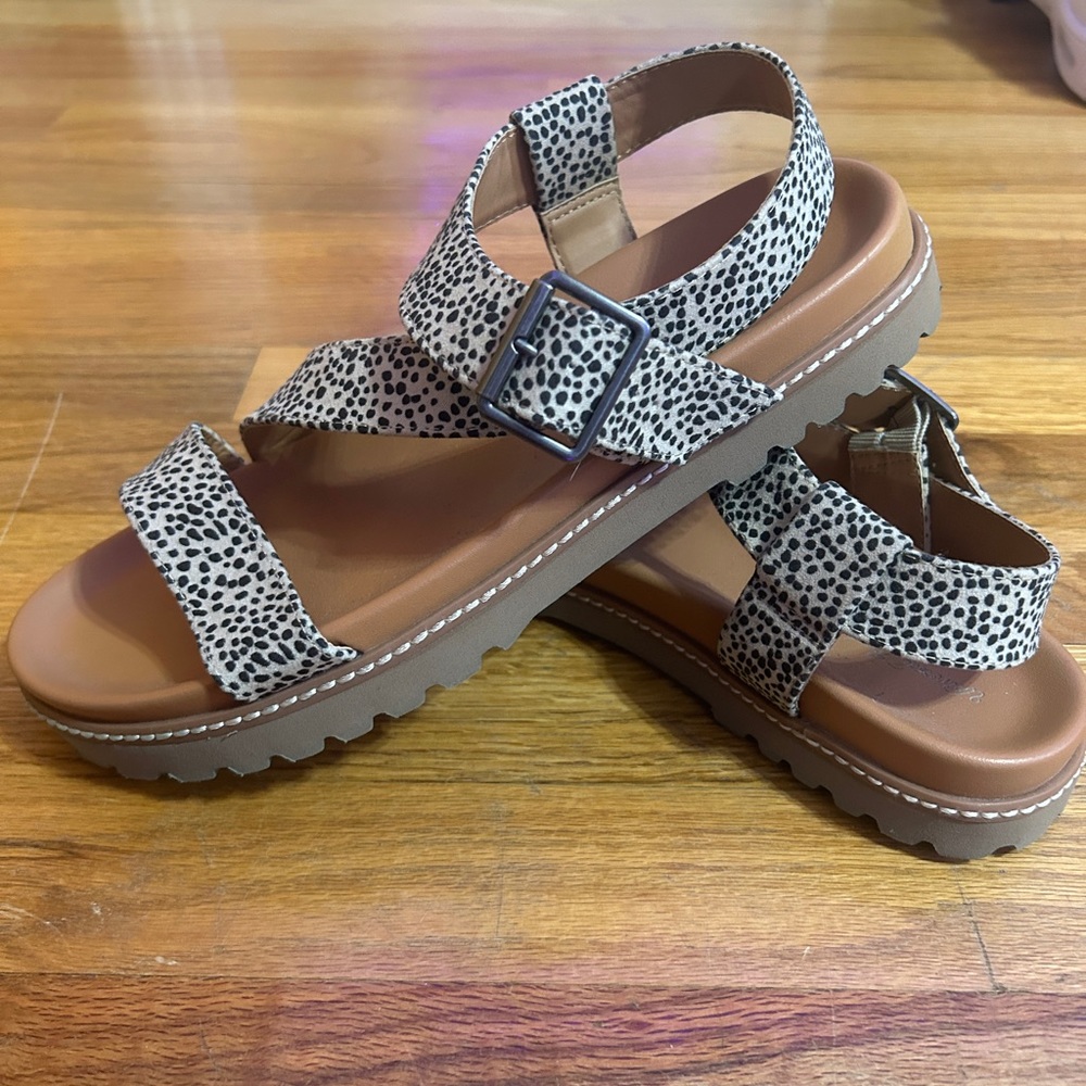 sandals